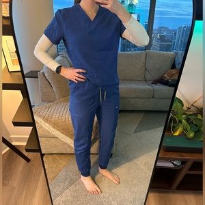 Brand new never worn Fabletics scrubs